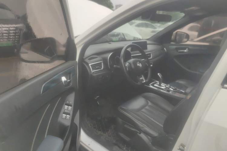 Used Dongfeng Fengon 580 New Energy 2019 1.8L PHEV Zhihao Model 7 Seats Driver Seat