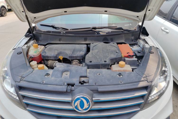 Used Dongfeng Fengon 580 New Energy 2019 1.8L PHEV Zhihao Model 7 Seats Engine Bay