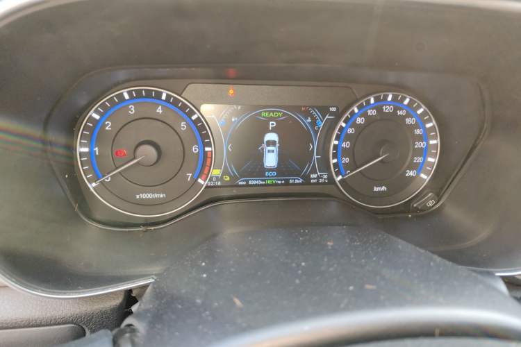 Used Dongfeng Fengon 580 New Energy 2019 1.8L PHEV Zhihao Model 7 Seats Instrument Cluster