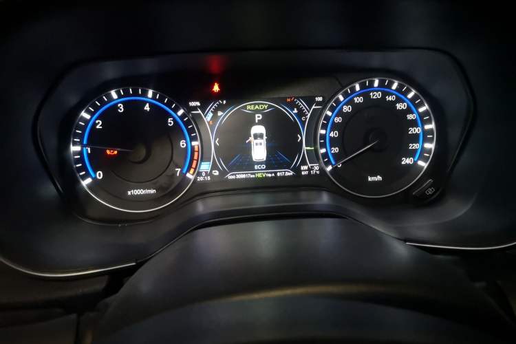 Used Dongfeng Fengon 580 New Energy 2019 1.8L PHEV Zhihao Model 7 Seats Instrument Cluster