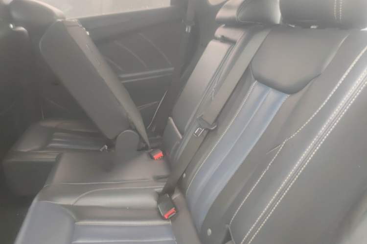 Used Dongfeng Fengon 580 New Energy 2019 1.8L PHEV Zhihao Model 7 Seats Left Rear Seat