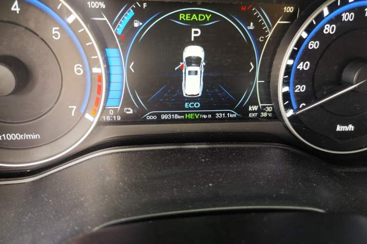 Used Dongfeng Fengon 580 New Energy 2019 1.8L PHEV Zhihao Model 7 Seats Odometer Close Up