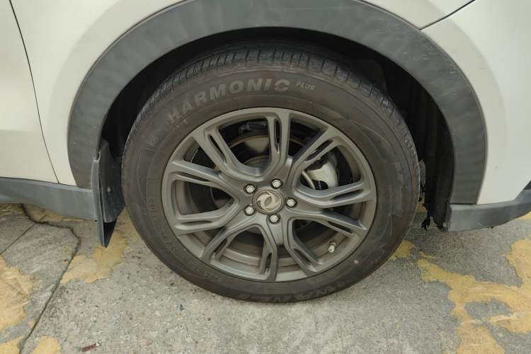 Used Dongfeng Fengon 580 New Energy 2019 1.8L PHEV Zhihao Model 7 Seats Right Front Wheel Hub