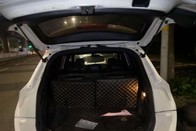 Used Dongfeng Fengon 580 New Energy 2019 1.8L PHEV Zhihao Model 7 Seats Trunk