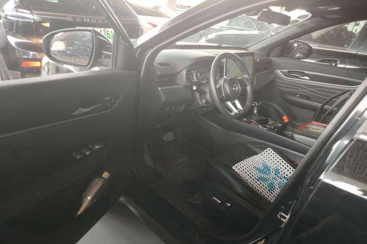 Used Dongfeng Fengon 580Pro 2020 280TGDI CVT Smart Edition Interior 3