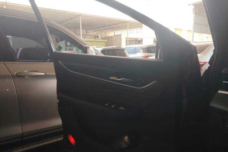 Used Dongfeng Fengon 580Pro 2020 280TGDI CVT Smart Edition Interior 7