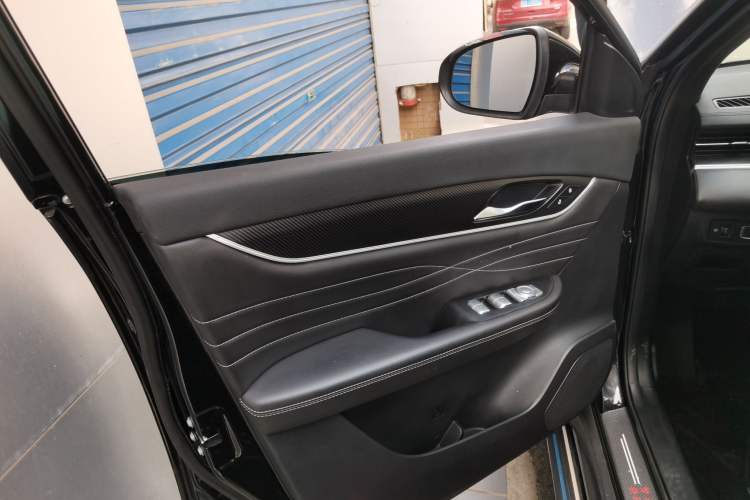 Used Dongfeng Fengon 580Pro 2020 280TGDI CVT Navigation Edition Left Front Door Interior
