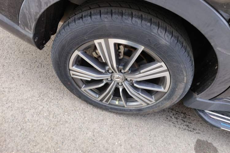 Used Dongfeng Fengon 580Pro 2020 280TGDI CVT Navigation Edition Right Rear Wheel Hub