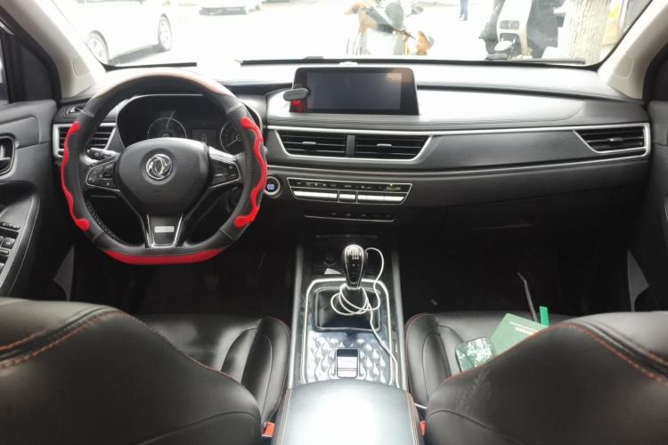 Used Dongfeng Fengon 580Pro 2020 220T Manual Yuling Edition Center Console