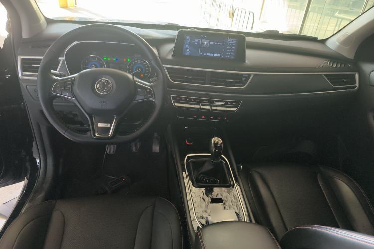 Used Dongfeng Fengon 580Pro 2020 220T Manual Yuling Edition Center Console
