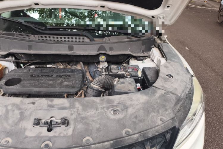 Used Dongfeng Fengon 580Pro 2020 220T Manual Yuling Edition Engine Bay Left