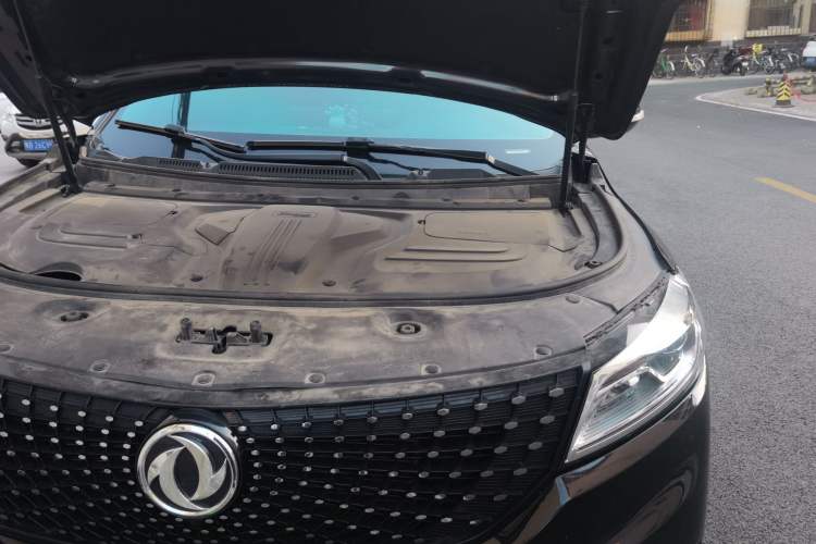 Used Dongfeng Fengon 580Pro 2020 280TGDI CVT Yuling Edition Engine Bay Left