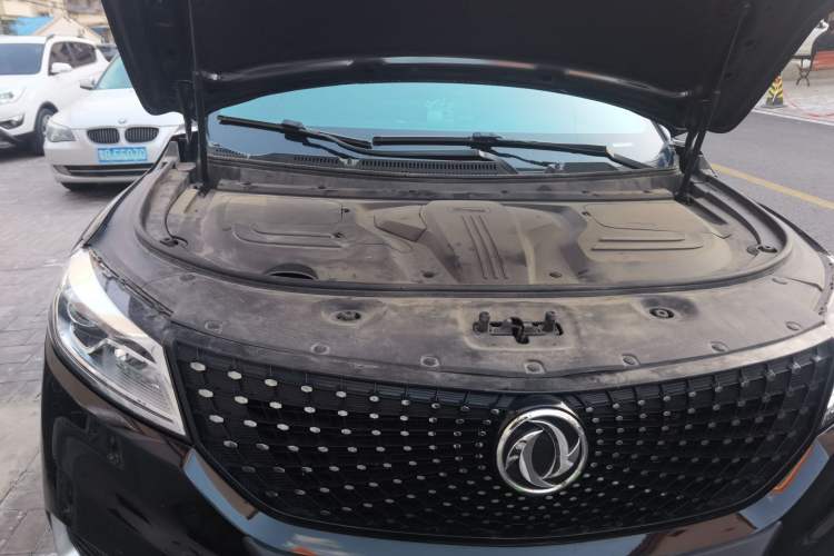 Used Dongfeng Fengon 580Pro 2020 280TGDI CVT Yuling Edition Engine Bay Right