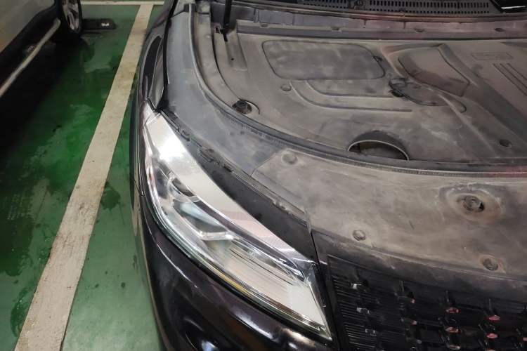 Used Dongfeng Fengon 580Pro 2020 280TGDI CVT Smart Edition Engine Bay Right