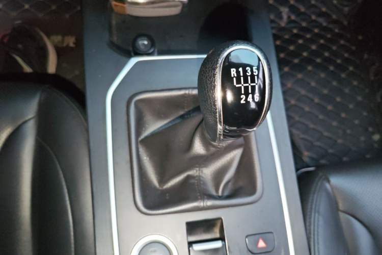 Used Dongfeng Fengon 580Pro 2020 220T Manual Yuling Edition Gear Lever
