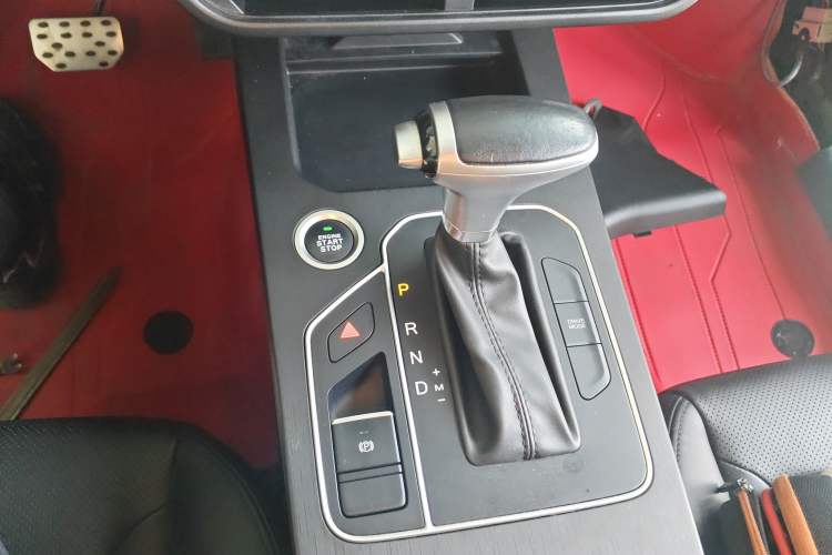 Used Dongfeng Fengon 580Pro 2020 280TGDI CVT Smart Edition Gear Lever