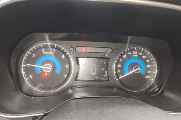 Used Dongfeng Fengon 580Pro 2020 220T Manual Yuling Edition Instrument Cluster