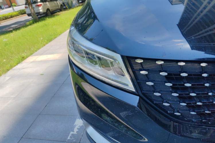 Used Dongfeng Fengon 580Pro 2020 280TGDI CVT Navigation Edition Right Front Headlight