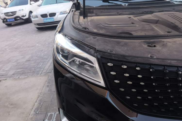 Used Dongfeng Fengon 580Pro 2020 280TGDI CVT Yuling Edition Right Front Headlight