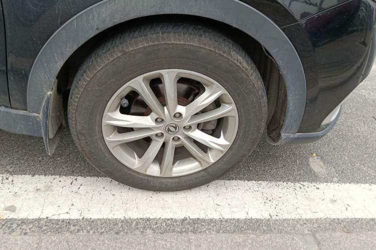Used Dongfeng Fengon 580Pro 2020 280TGDI CVT Yuling Edition Right Front Wheel Hub