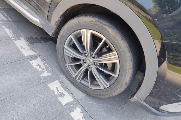 Used Dongfeng Fengon 580Pro 2020 280TGDI CVT Navigation Edition Right Front Wheel Hub