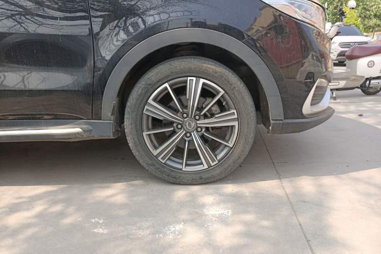 Used Dongfeng Fengon 580Pro 2020 280TGDI CVT Yuling Edition Right Front Wheel Hub