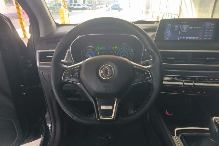 Used Dongfeng Fengon 580Pro 2020 220T Manual Yuling Edition Steering Wheel