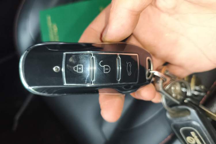 Used Dongfeng Fengon 580Pro 2020 220T Manual Yuling Edition Vehicle Key