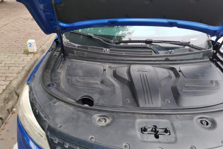 Used Dongfeng Fengon 580Pro 2020 280TGDI CVT Navigation Edition Engine Bay Right