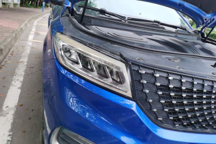 Used Dongfeng Fengon 580Pro 2020 280TGDI CVT Navigation Edition Right Front Headlight