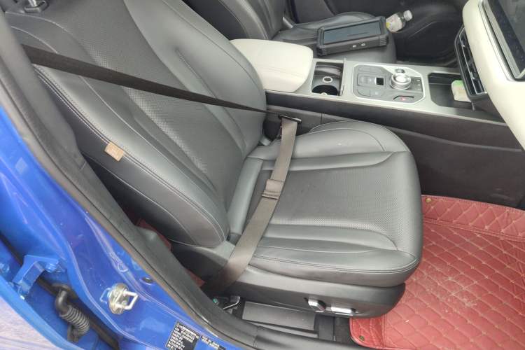 Used Dongfeng Fengon 580Pro 2020 280TGDI CVT Navigation Edition Right Front Seat