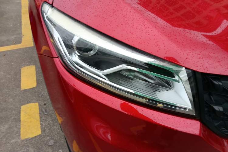 Used Dongfeng Fengon 580Pro 2020 220T Manual Yuling Edition Right Front Headlight