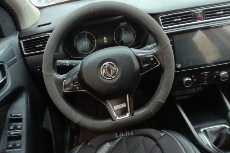 Used Dongfeng Fengon 580Pro 2020 220T Manual Yuling Edition Steering Wheel
