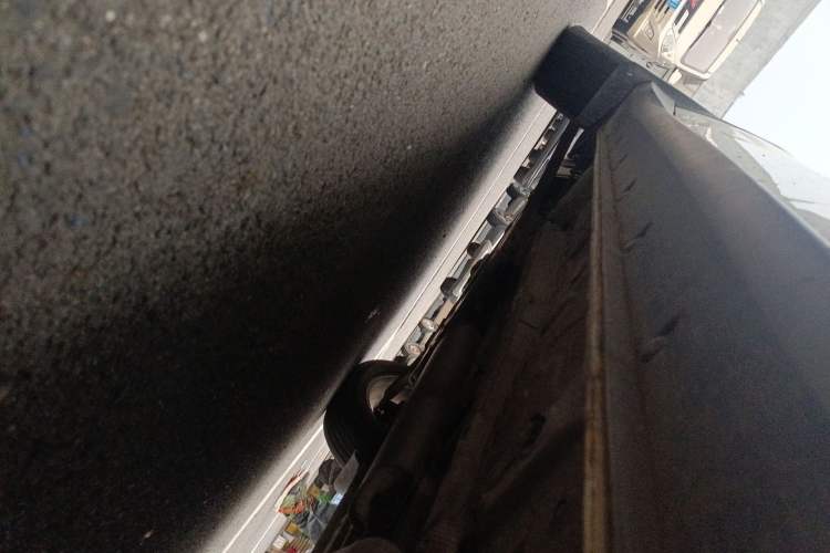 Used Dongfeng Fengon 580Pro 2020 220T Manual Yuling Edition Chassis Rear Left