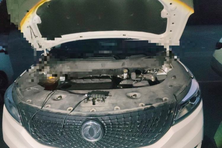 Used Dongfeng Fengon 580Pro 2020 220T Manual Yuling Edition Engine Bay