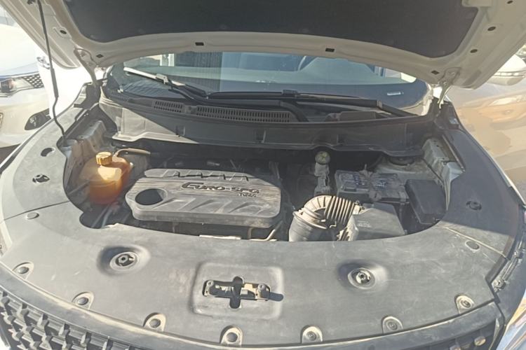 Used Dongfeng Fengon 580Pro 2020 220T Manual Yuling Edition Engine Bay