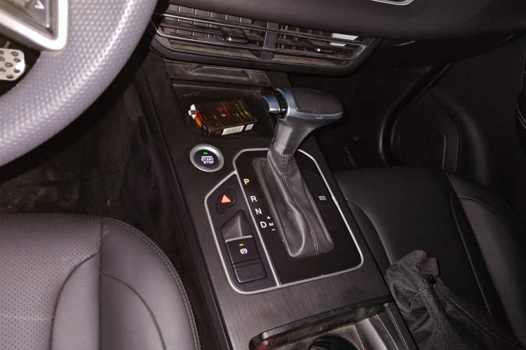 Used Dongfeng Fengon 580Pro 2020 280TGDI CVT Yuling Edition Gear Lever