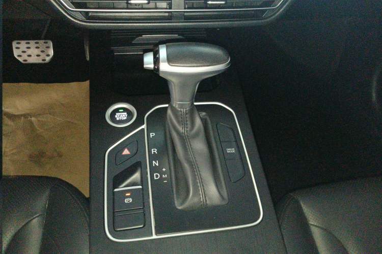 Used Dongfeng Fengon 580Pro 2020 280TGDI CVT Yuling Edition Gear Lever