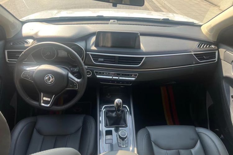 Used Dongfeng Fengon 580Pro 2020 220T Manual Yuling Edition Interior 1