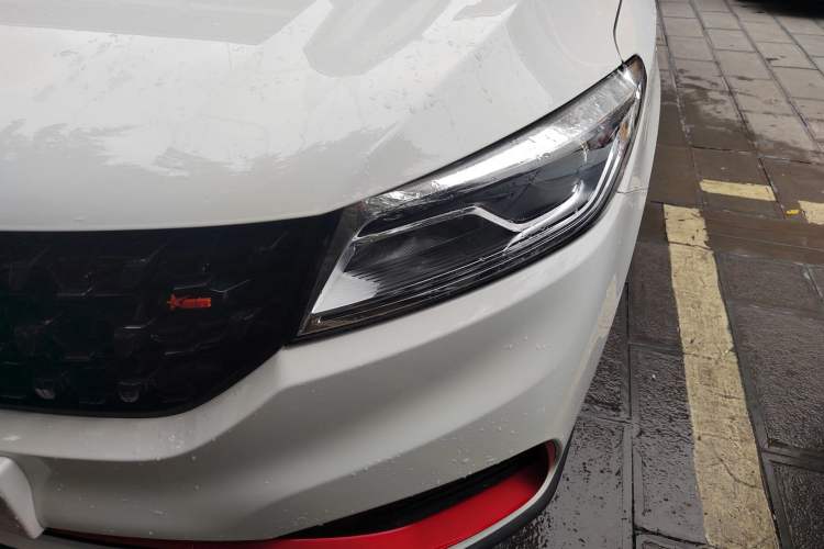 Used Dongfeng Fengon 580Pro 2020 280TGDI CVT Yuling Edition Left Front Headlight