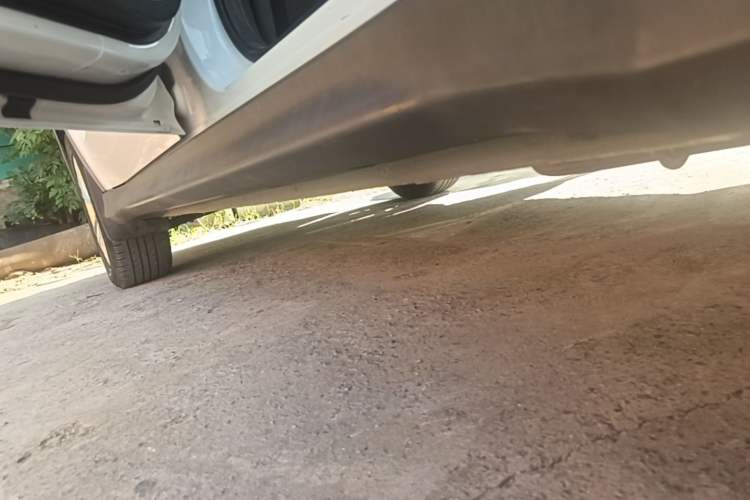 Used Dongfeng Fengon 580Pro 2020 220T Manual Yuling Edition Left Side Sill