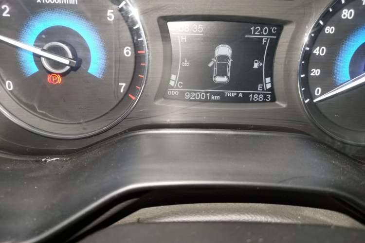 Used Dongfeng Fengon 580Pro 2020 220T Manual Yuling Edition Odometer Close Up