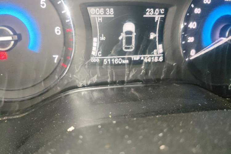Used Dongfeng Fengon 580Pro 2020 220T Manual Yuling Edition Odometer Close Up