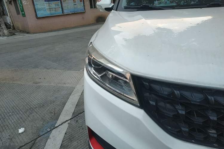 Used Dongfeng Fengon 580Pro 2020 220T Manual Yuling Edition Right Front Headlight