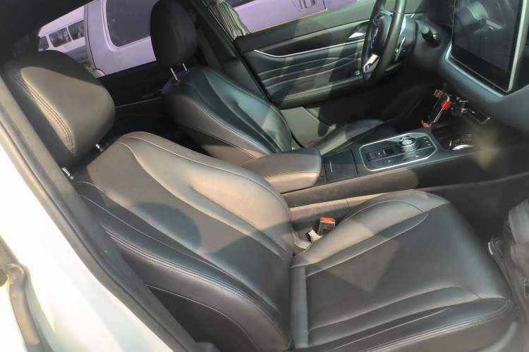Used Dongfeng Fengon 580Pro 2020 280TGDI CVT Navigation Edition Right Front Seat