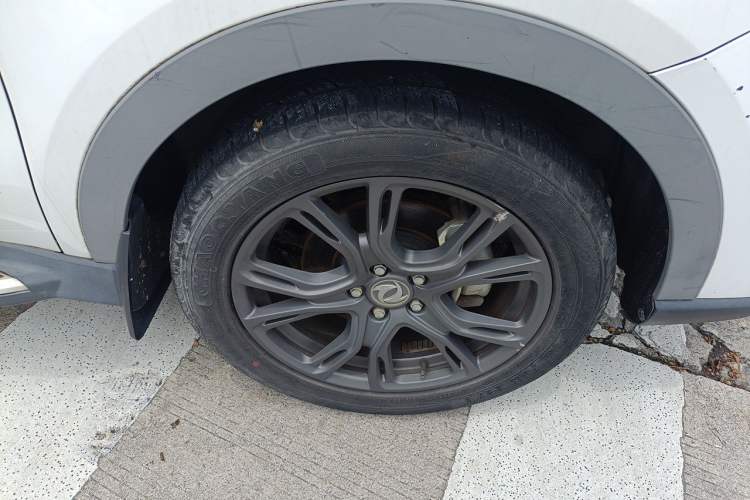 Used Dongfeng Fengon 580Pro 2020 280TGDI CVT Smart Edition Right Front Wheel Hub