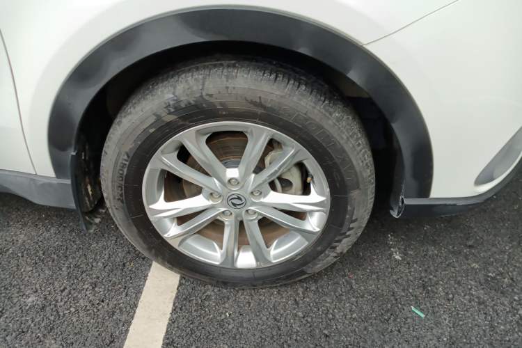 Used Dongfeng Fengon 580Pro 2020 280TGDI CVT Yuling Edition Right Front Wheel Hub