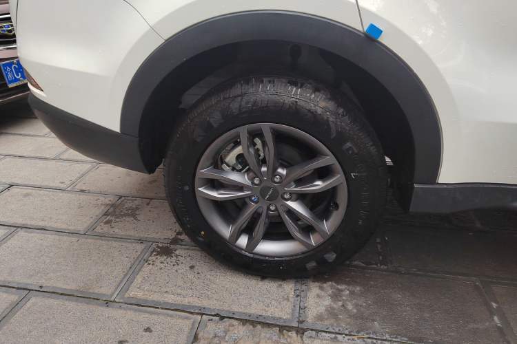 Used Dongfeng Fengon 580Pro 2020 280TGDI CVT Yuling Edition Right Rear Wheel Hub