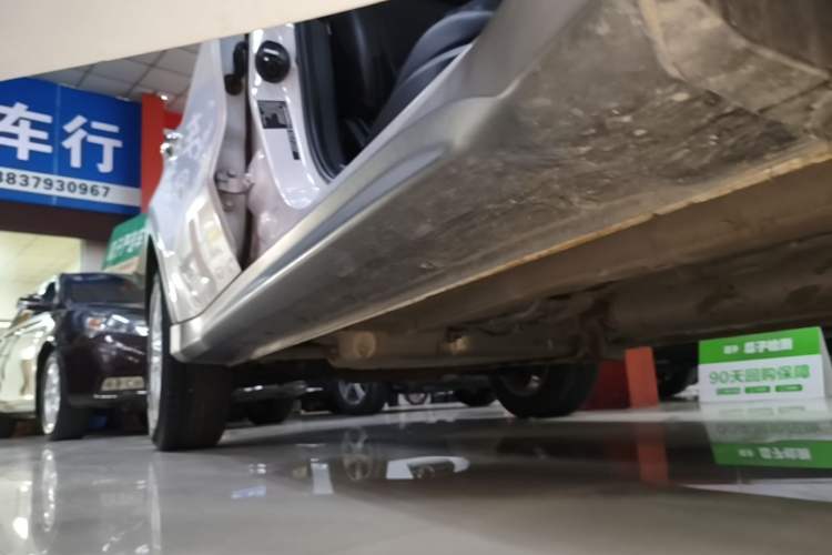 Used Dongfeng Fengon 580Pro 2020 280TGDI CVT Yuling Edition Right Side Sill