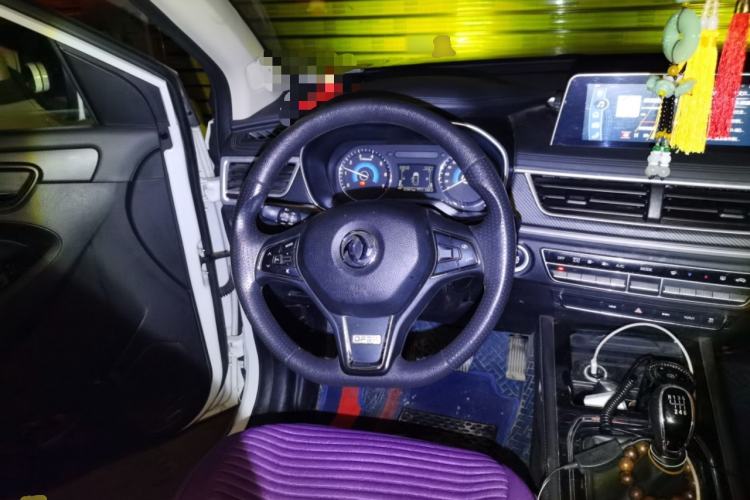 Used Dongfeng Fengon 580Pro 2020 220T Manual Yuling Edition Steering Wheel